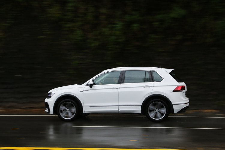 寬廣的扭力高原,從一起步就能感受順暢的加速力道。