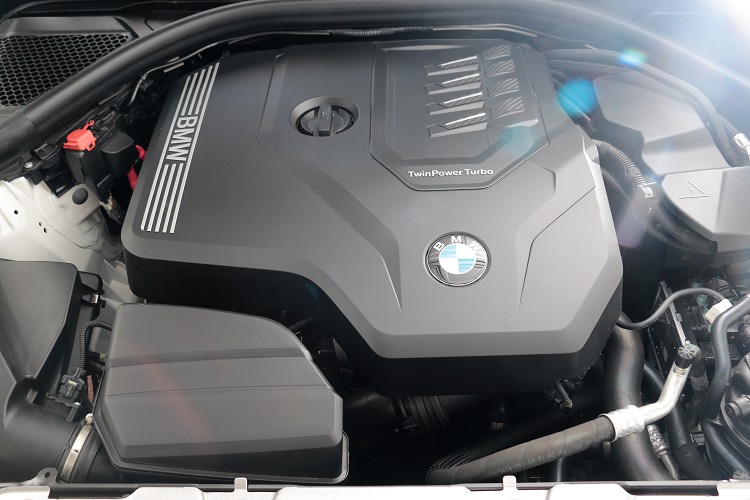 動力搭載代號B48四缸2.0升渦輪增壓引擎,最大馬力創造出258hp/5000rpm與40.8kgm/1550rpm最大扭力。