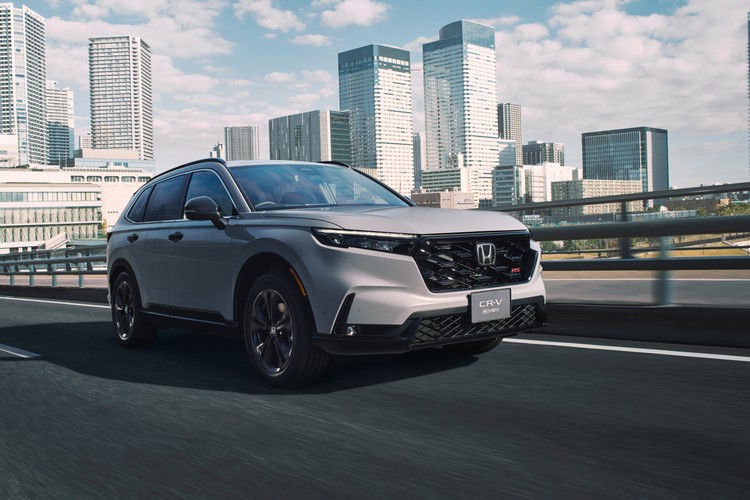 全新CR-V e:HEV 電油動力車款將於六月份在國內發表(圖為日規車型)