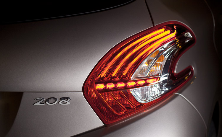 尾燈造型顛覆傳統,勢必獲得兩極化評價。