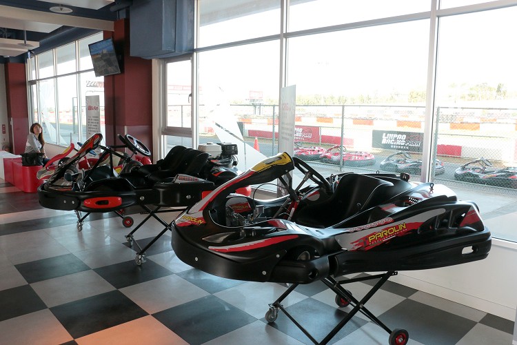 出租車有分單座跟雙座。