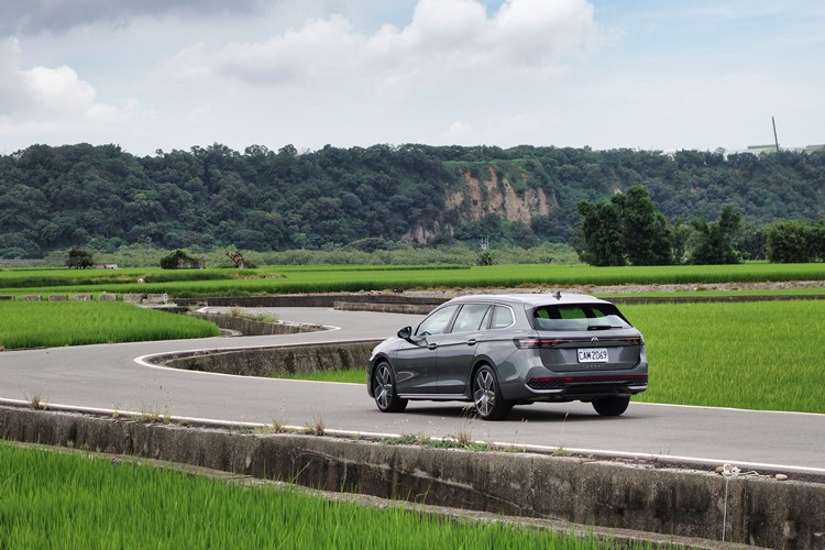 Passat Variant不只適合商務或日常代步,作為休閒用途也相當稱職。