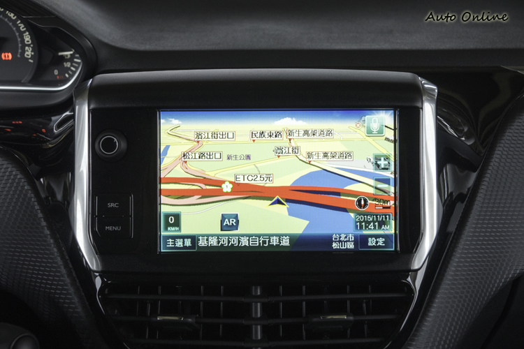 選配衛星導航系統需加價3.7萬元。