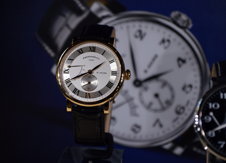 8DAYS GRANDE TAILLE 玫瑰金款,建議售價:NT$388,000。