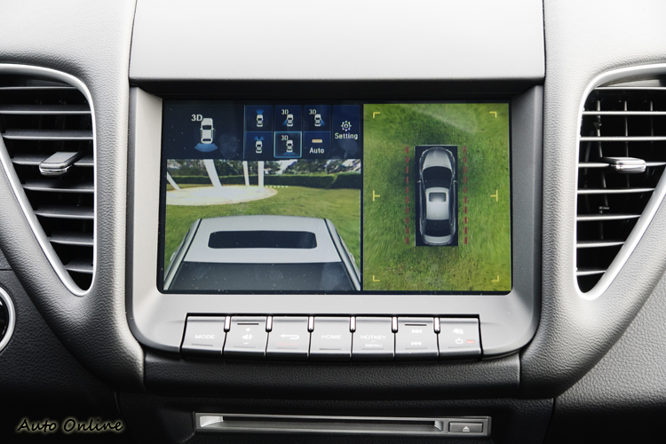 後方影像監測讓駕駛能夠更明確掌握車後方狀況。