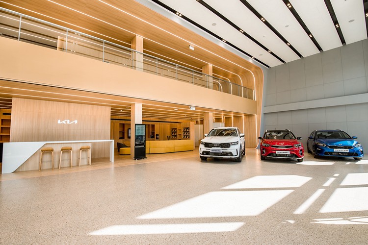 Kia北台中展示中心以Simple簡單、Intuitive直覺和Integrated整合的客戶體驗理念打造,與全新品牌識別相互輝映。