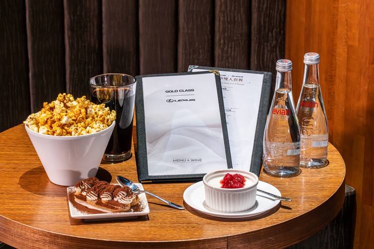 影廳提供精緻餐點供民眾品嘗經典佳餚