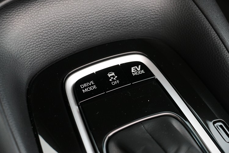 行車模式切換可稍稍彌補動力的不足。