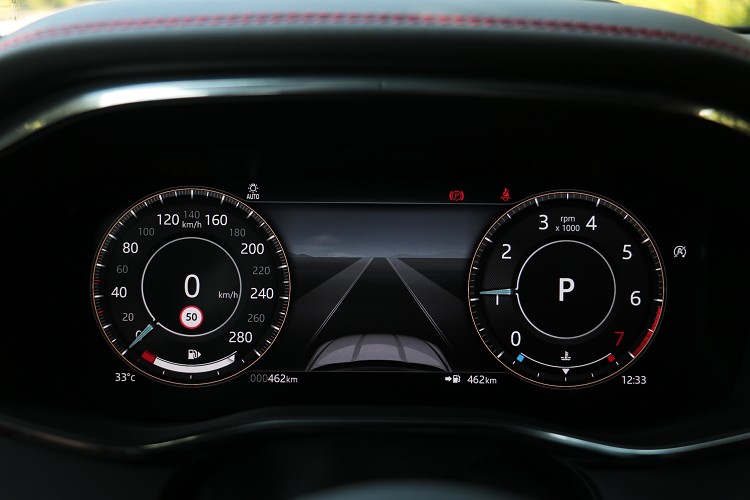 12.3吋虛擬儀表板,能切換不同顯示模式,呈現各種駕馭氛圍。