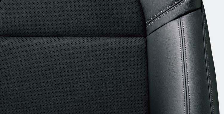 皮布材質混搭座椅（Prime Smooth x Ultrasuede）