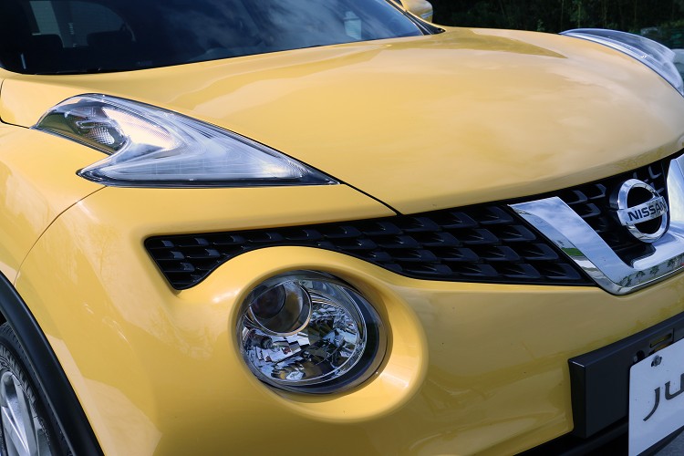 2015年是NISSAN Juke頭燈仿照370Z的迴力鏢造型