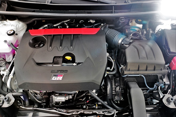 動力使用一顆號稱目前最厲害的三缸1.6升渦輪增壓引擎,原廠代號G16E-GTS。