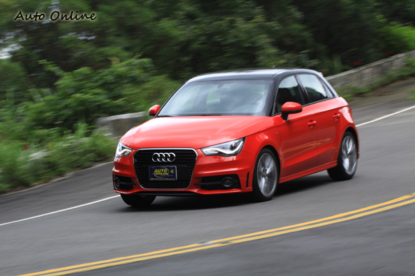 短小靈活的車身設定加上豐沛的動力奧援讓A1 Sportback Sport在山路的駕駛非常的有樂趣。