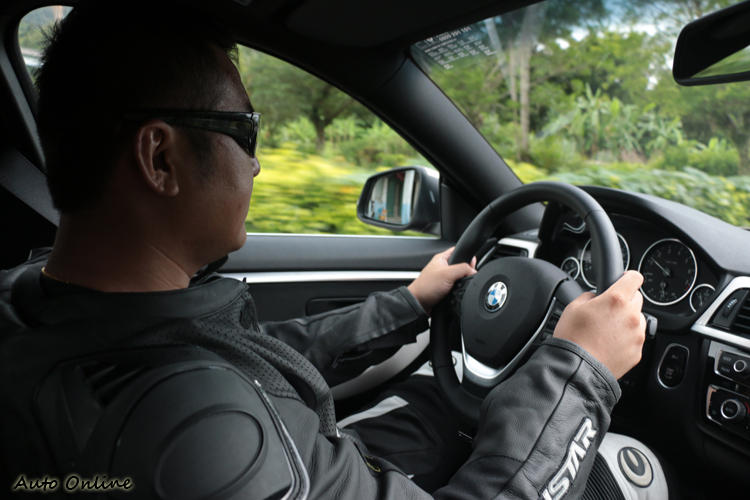 開闊無壓迫感的前艙設計讓駕駛變成一件很愉悅的事。