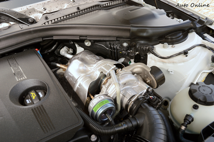 渦輪口徑小,優於低轉速起步加速,但來到高速時反而造成進氣不足。