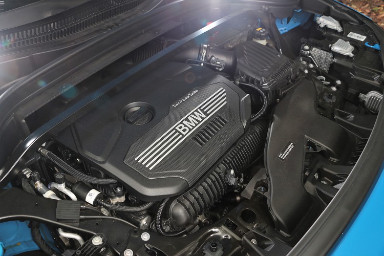 代號B48的2.0升四渦輪增壓引擎,帶來最大馬力192匹與28.6公斤米最大扭力。