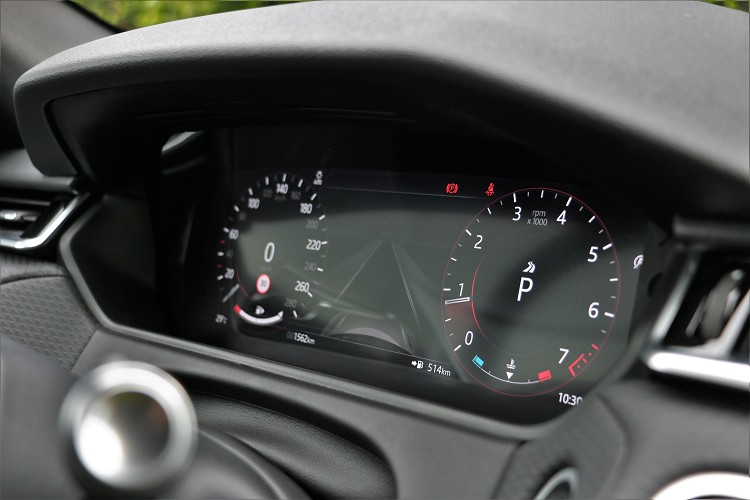 12.3吋全數位化HD虛擬儀表板,可依照使用者需求進行配置上變化。