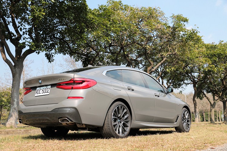BMW旗下6系列Gran Turismo是一款周邊朋友詢問度很高的車,多數人都會被它使用7系列底盤而吸引。