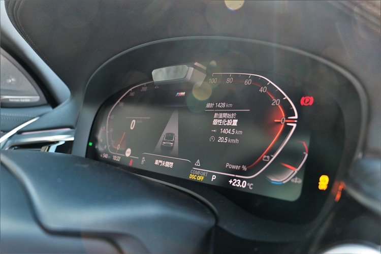 12.3吋虛擬數位儀錶增添車內科技氛圍。