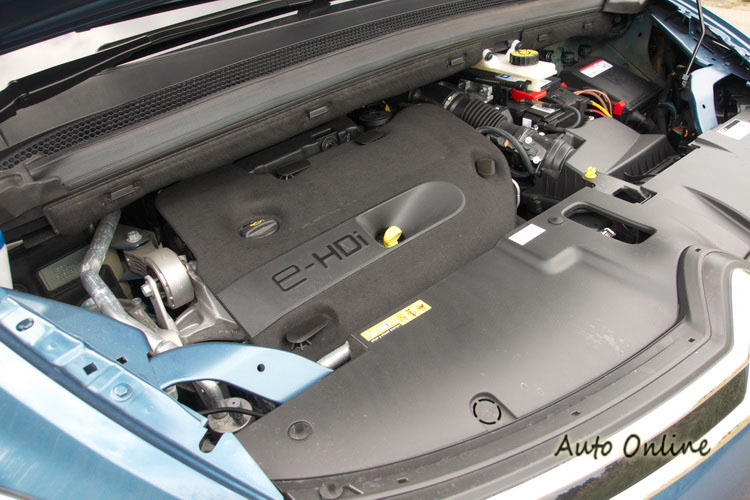 2.0升BlueHDi柴油渦輪引擎動力輸出平順,平均油耗達22.2km/l