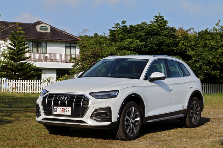 Audi Q5所提供的絕佳舒適與令人安心的駕馭體驗,科技意象的外觀也提高了它的存在感。