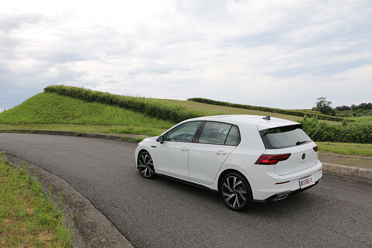 儘管產品不盡完美,Golf 8對於追求舒適和科技感的買家還是很有吸引力。