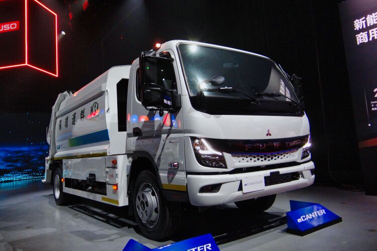 eCanter支援各種產業需求,提供客製多元車型選擇。