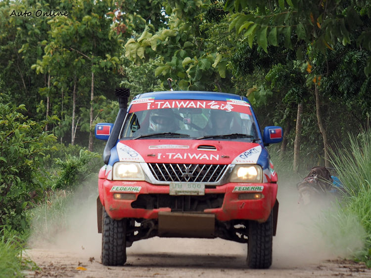 i.TAIWAN RALLY TEAM由台灣越野教父陳和皇領軍,多年後台灣車隊重返亞洲越野拉力賽。