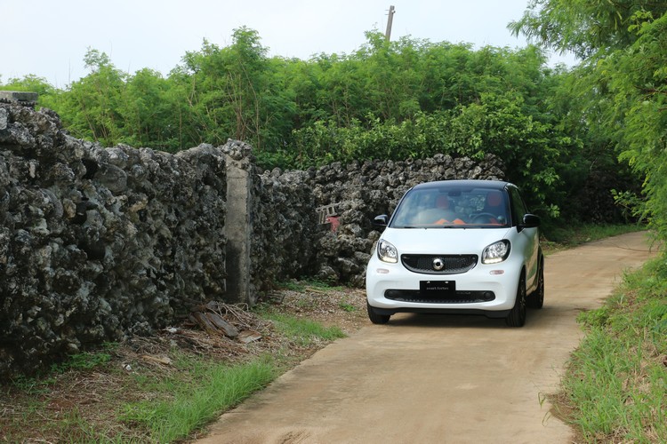 Fortwo的死忠車迷肯定慶幸它的身材沒有暴增,這畢竟是SMART的精髓,反觀MINI...