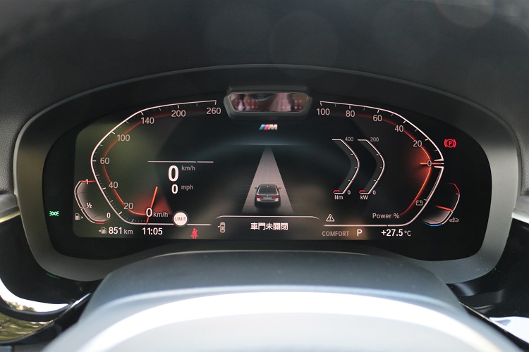 12.3吋虛擬儀表板在不同型車模式下有不同呈現方式。