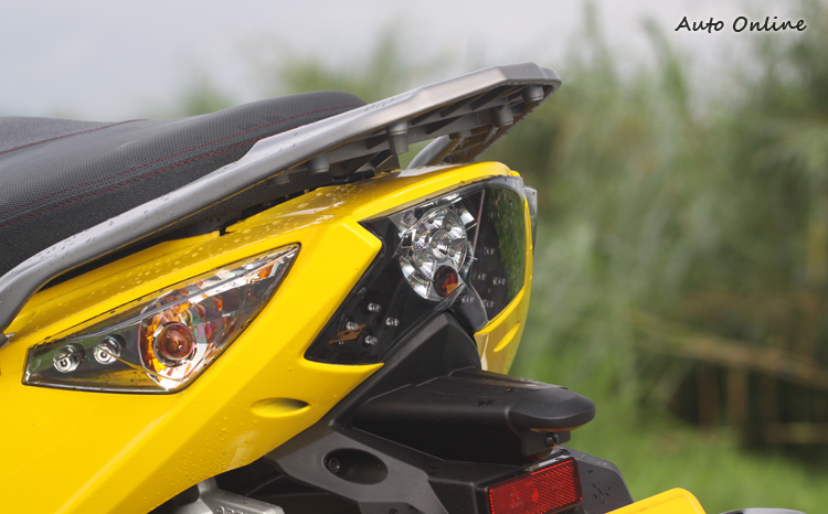 LED後尾燈組造型設計一項都是國內車產的強項,AEON的功夫也不差。