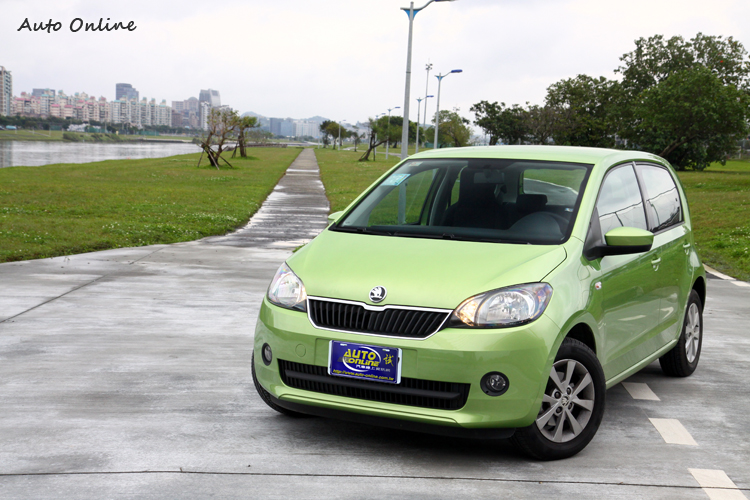 就以最後CP值來看,Citigo各項表現平均,車價也比Fiesta便宜近十萬。