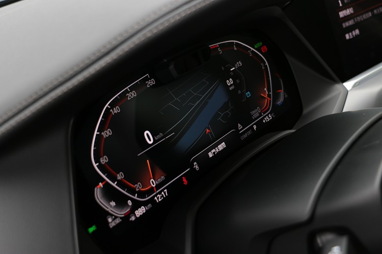 12.3吋虛擬儀表板可有多種樣貌呈現車輛狀態。